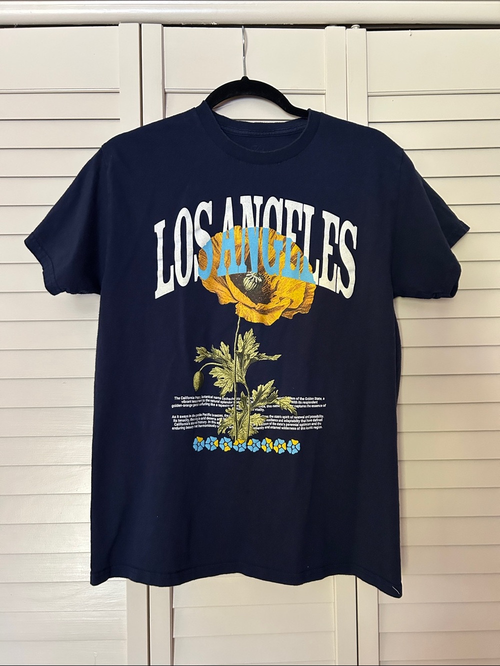Los Angeles Floral Graphic Tee in Navy Size S